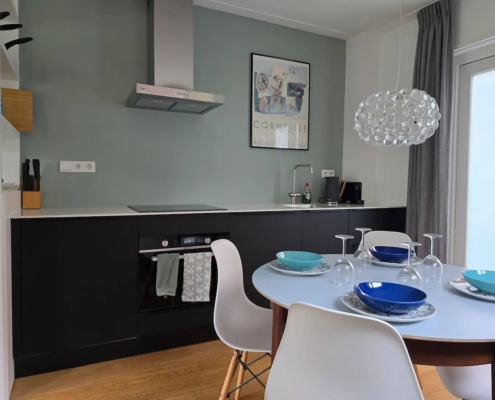 Zeetijd Petten Keuken met ronde tafel